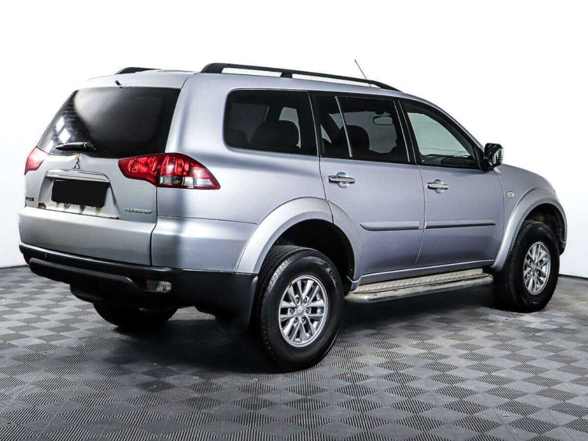Mitsubishi Pajero Sport б/у, 2014, Механическая. Фото: #4