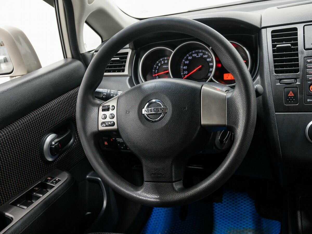 Nissan Tiida б/у, 2012, Механическая. Фото: #11