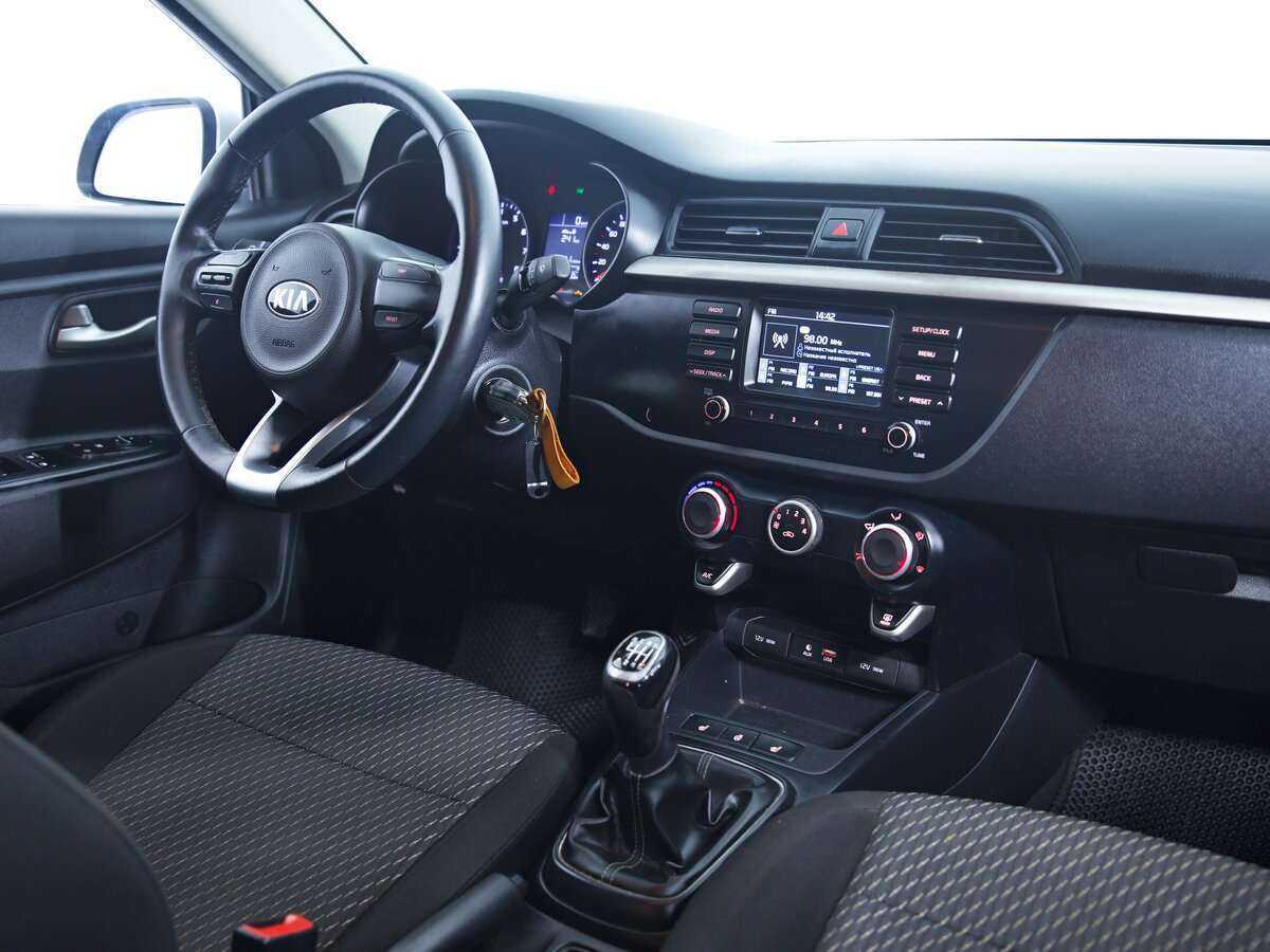 Kia Rio б/у, 2017, Механическая. Фото: #11
