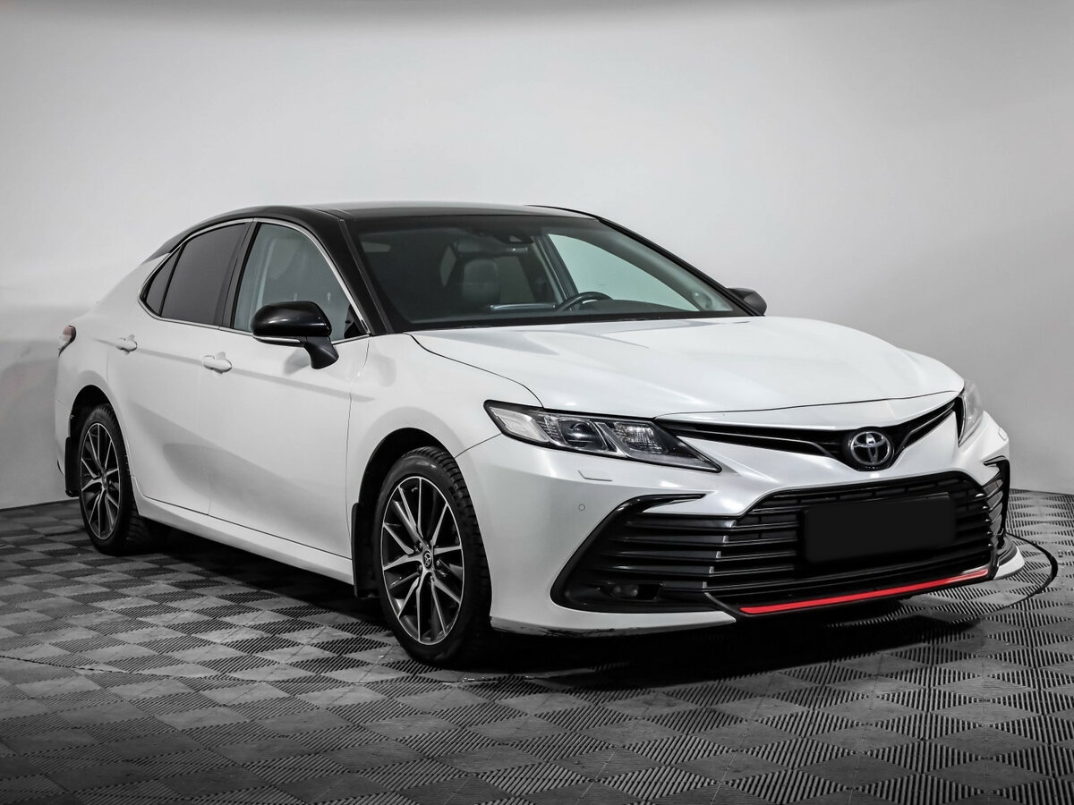Toyota Camry б/у, 2021, Автоматическая. Фото: #2