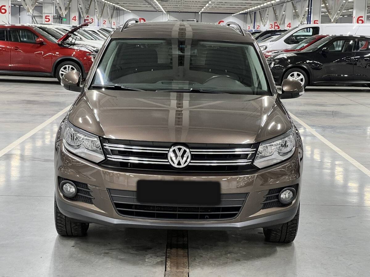 Volkswagen Tiguan б/у, 2014, Механическая. Фото: #1