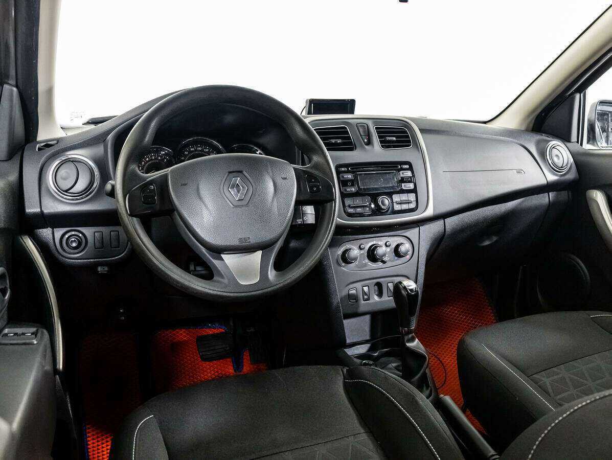 Renault Sandero б/у, 2015, Автоматическая. Фото: #9