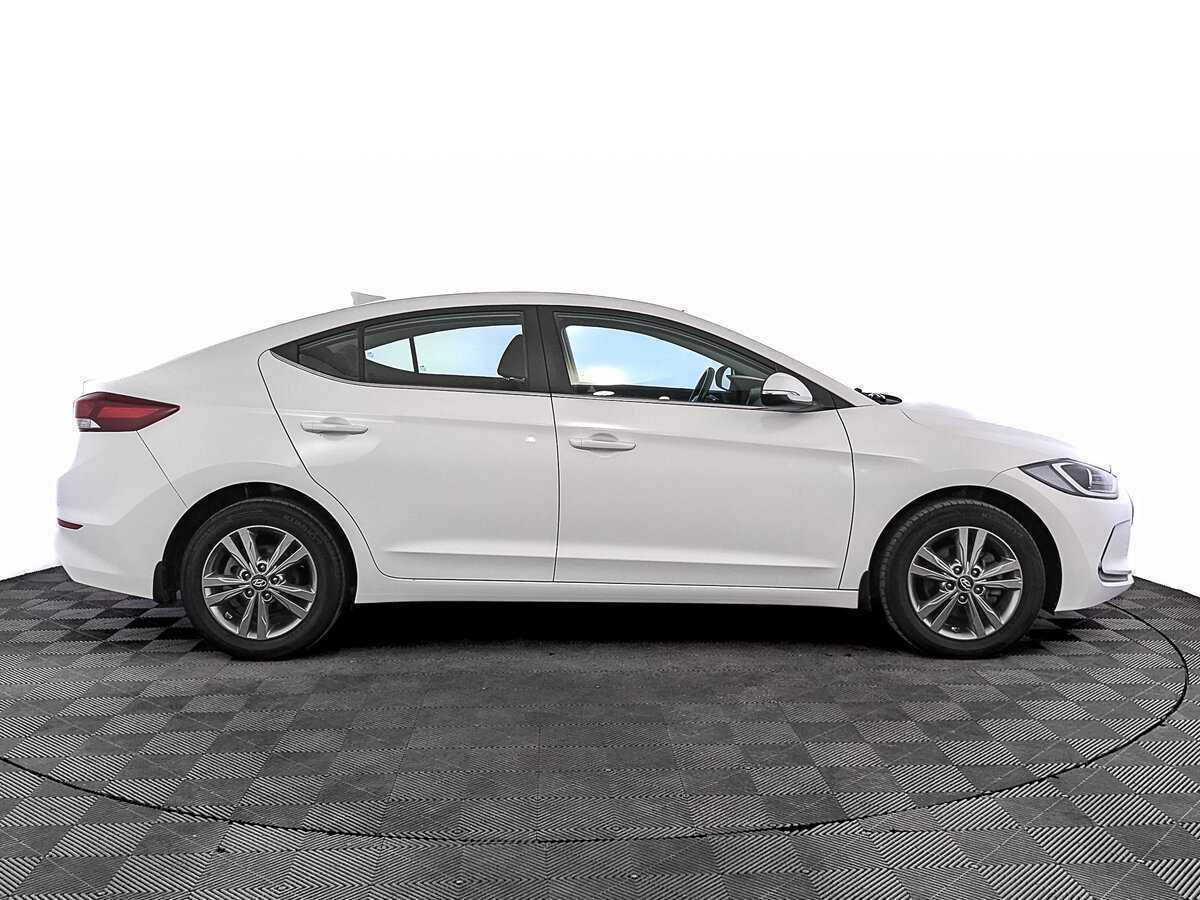 Hyundai Elantra б/у, 2018, Автоматическая. Фото: #3