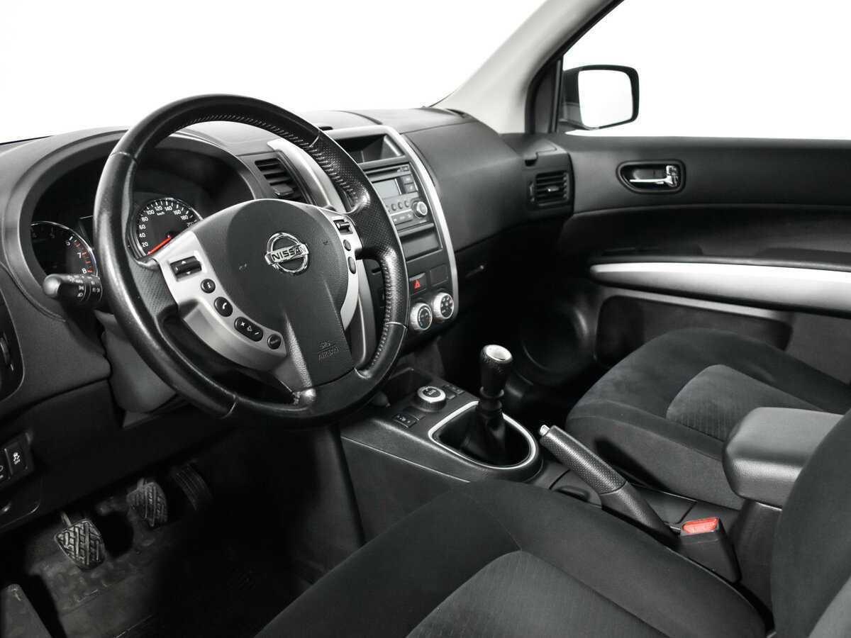 Nissan X-Trail б/у, 2013, Механическая. Фото: #12