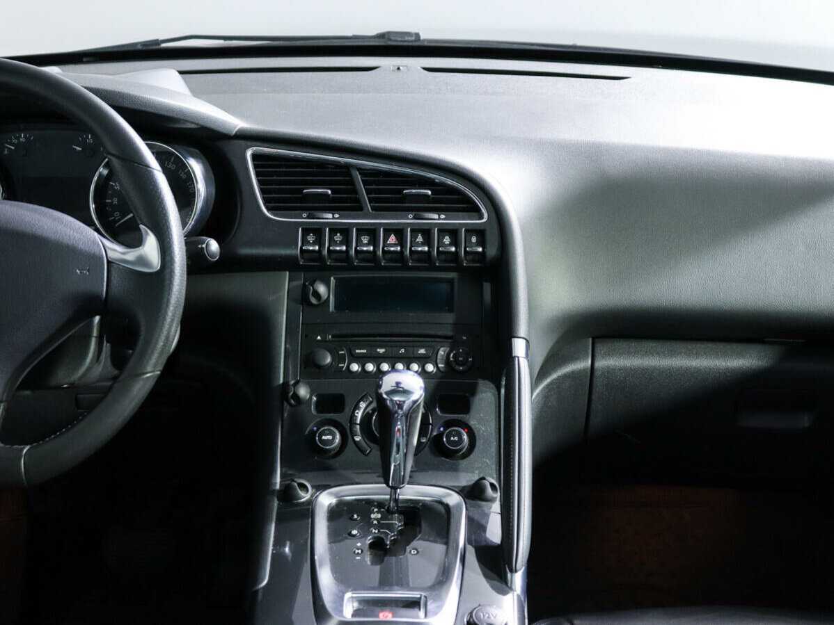 Peugeot 3008 б/у, 2013, Автоматическая. Фото: #12