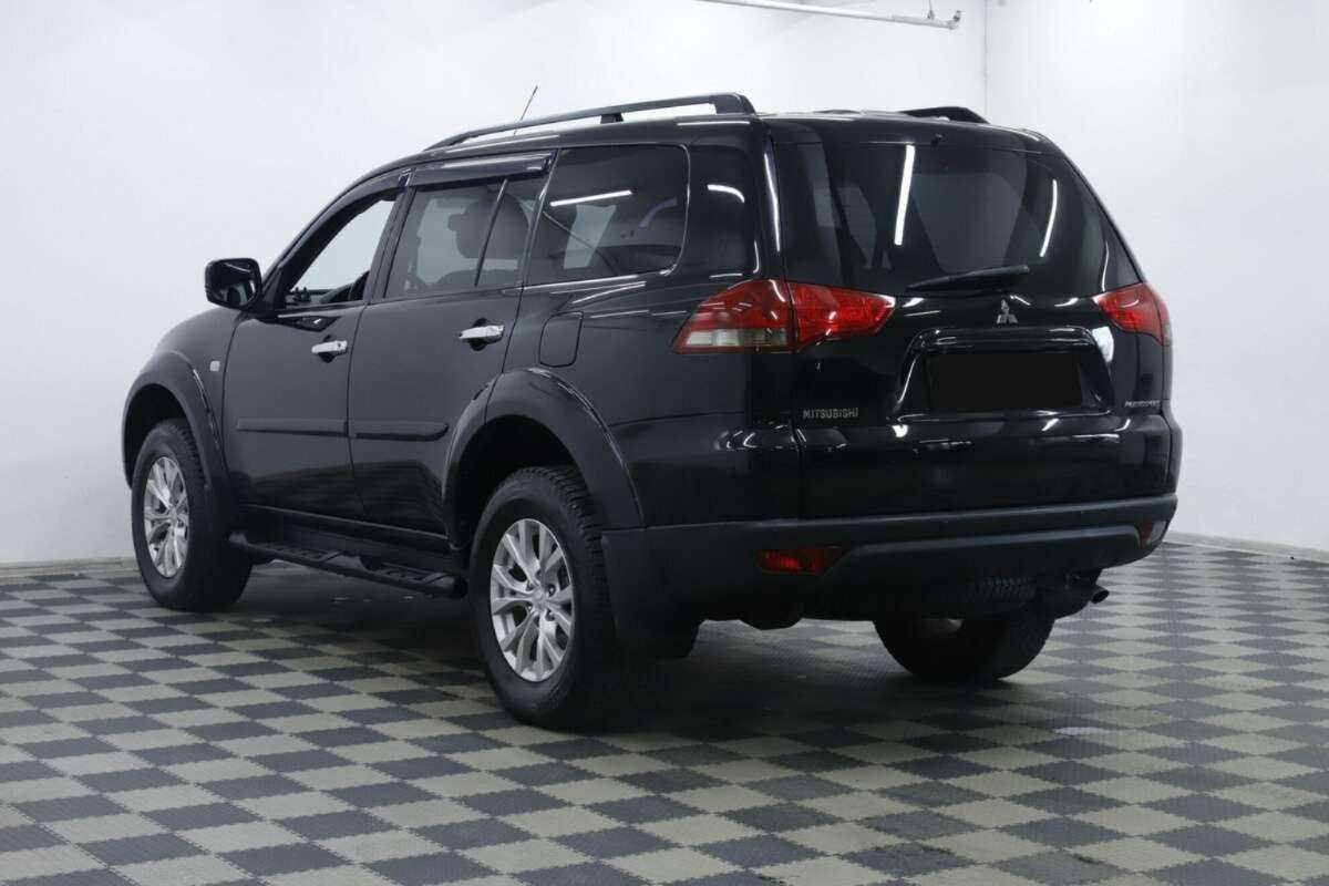 Mitsubishi Pajero Sport б/у, 2015, Автоматическая. Фото: #1
