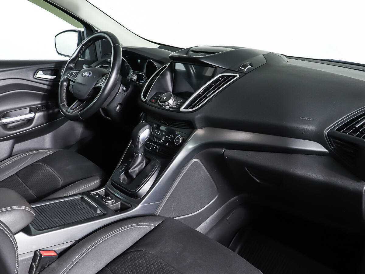 Ford Kuga б/у, 2017, Автоматическая. Фото: #8