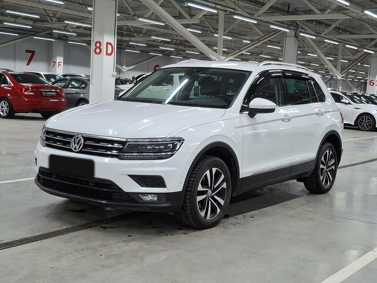 Volkswagen Tiguan б/у, 2020, Роботизированная. Посмотреть фото