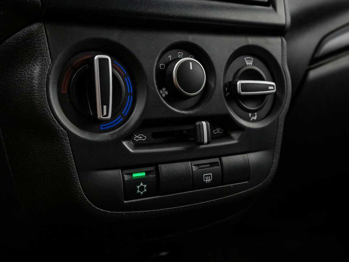 Lada (ВАЗ) Granta б/у, 2022, Механическая. Фото: #13