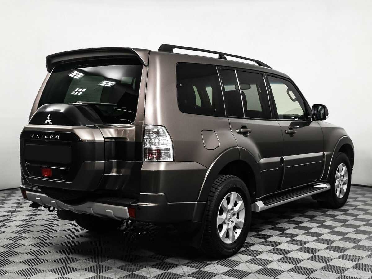 Mitsubishi Pajero б/у, 2015, Автоматическая. Фото: #4