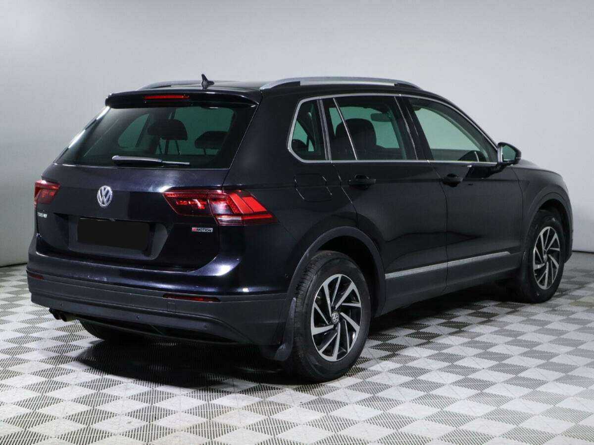 Volkswagen Tiguan б/у, 2018, Роботизированная. Фото: #2
