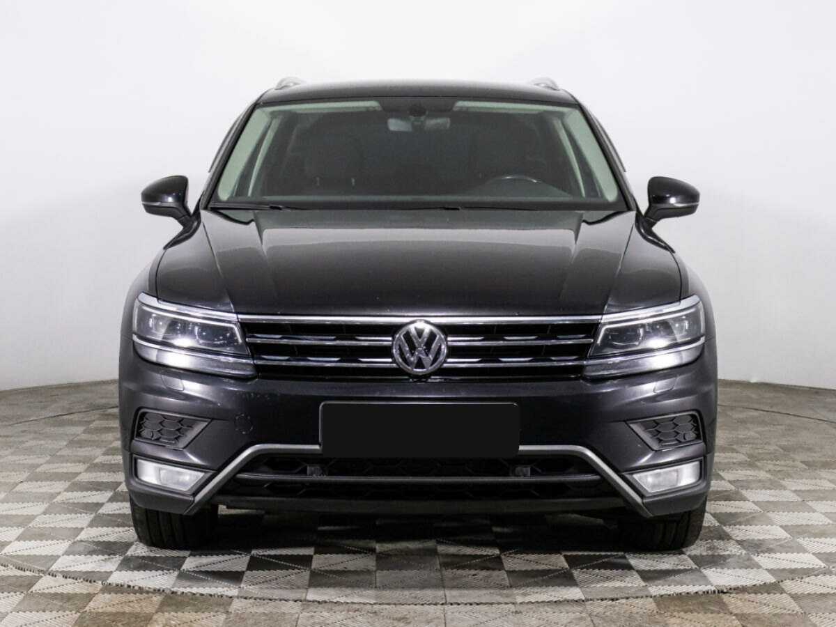 Volkswagen Tiguan б/у, 2017, Роботизированная. Фото: #1