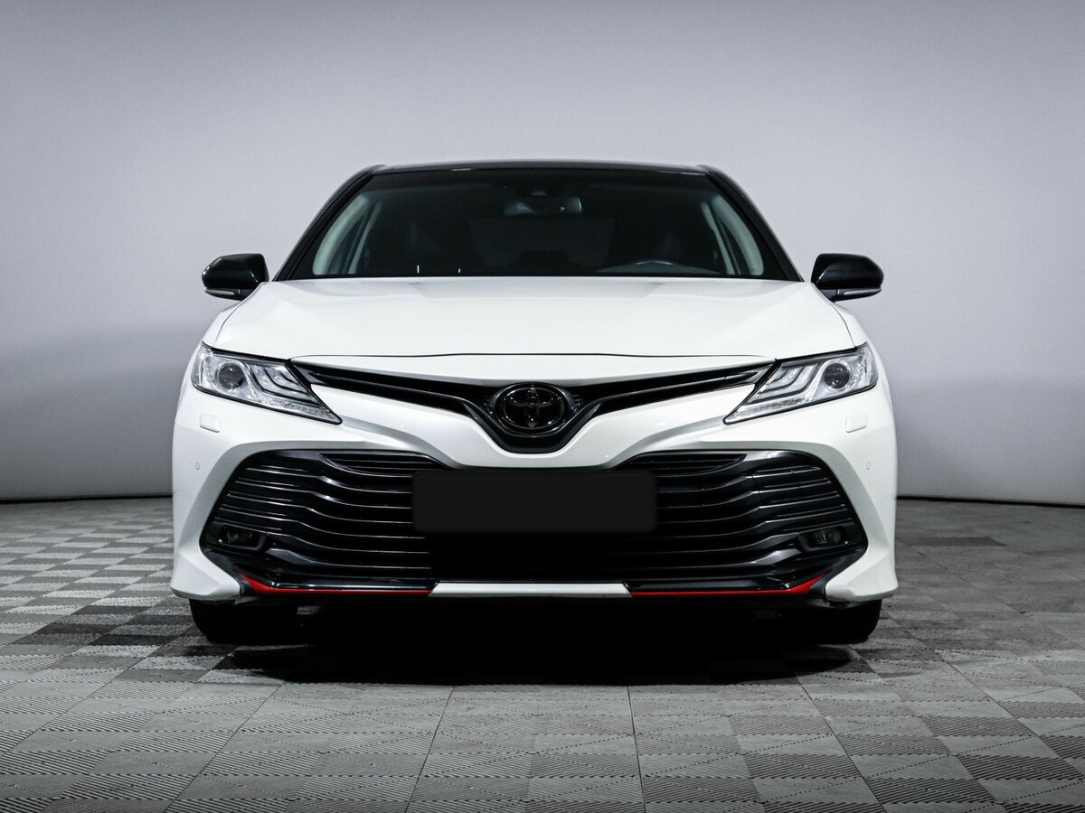 Toyota Camry б/у, 2020, Автоматическая. Фото: #1