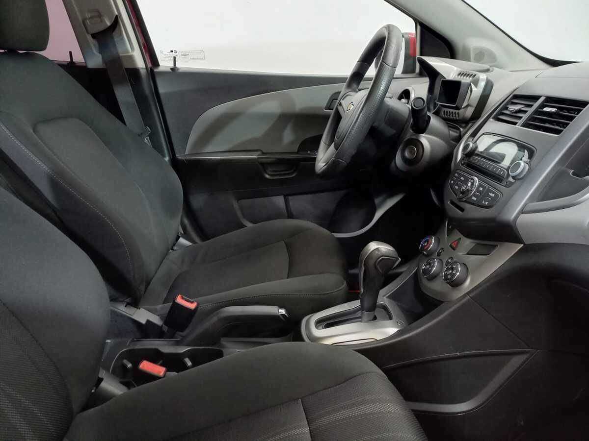 Chevrolet Aveo б/у, 2013, Автоматическая. Фото: #7