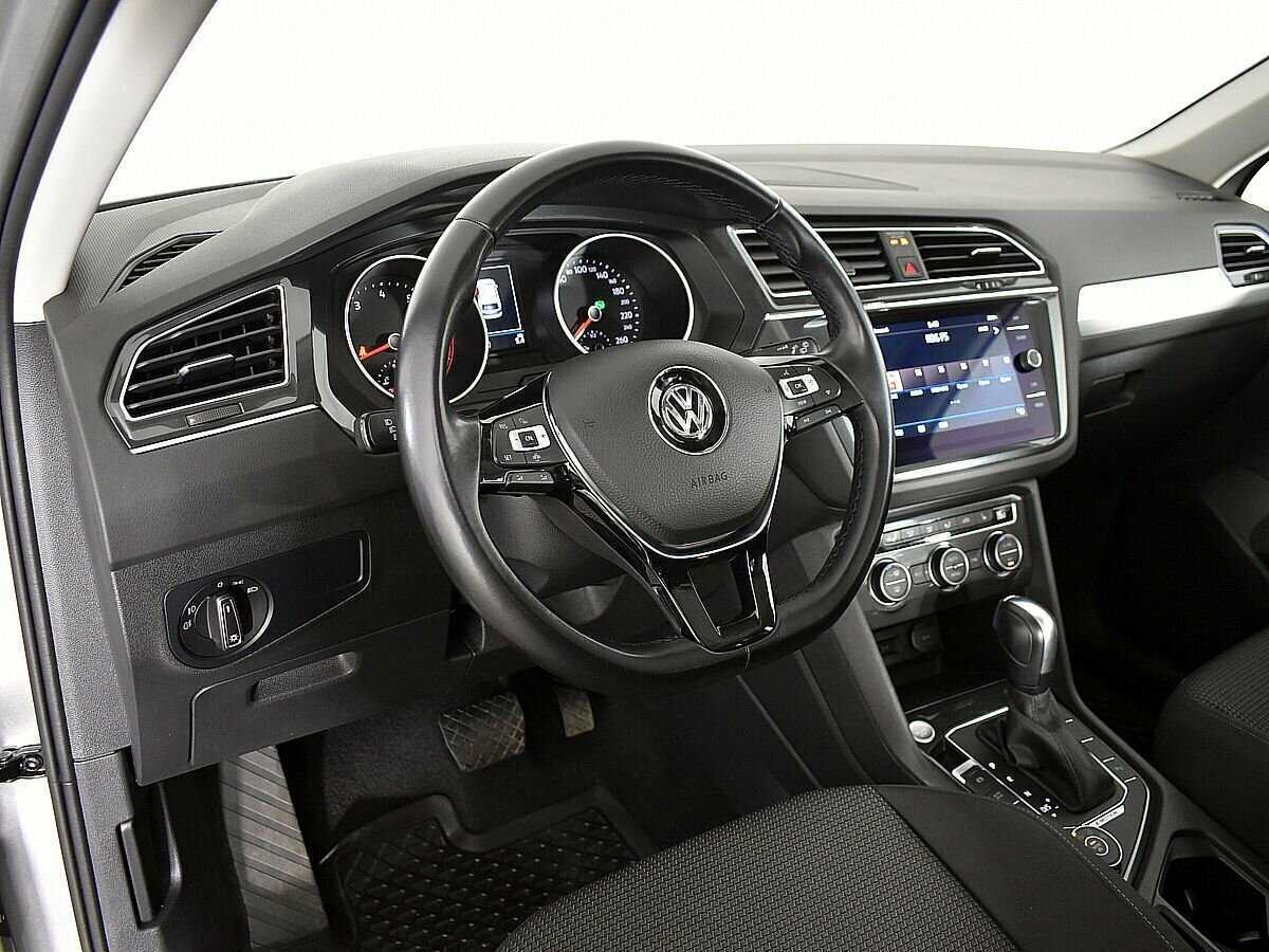 Volkswagen Tiguan б/у, 2020, Роботизированная. Фото: #6