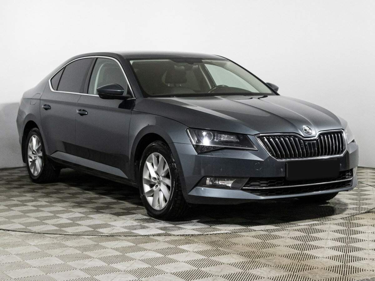 Skoda Superb б/у, 2018, Роботизированная. Фото: #2
