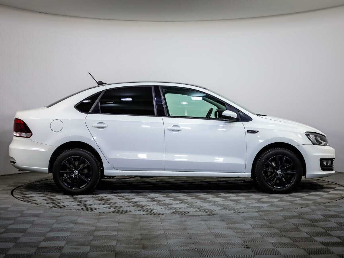 Volkswagen Polo б/у, 2019, Автоматическая. Фото: #2