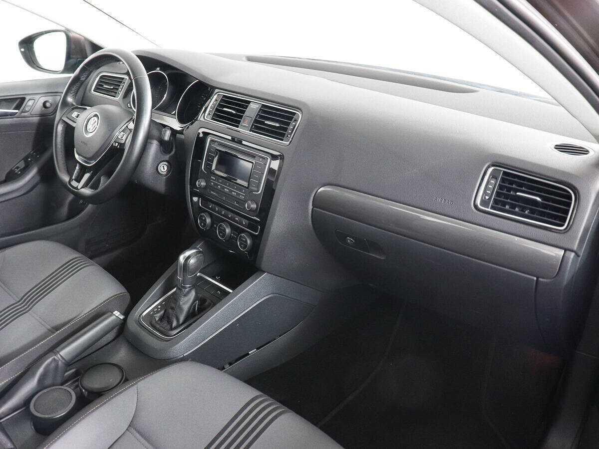 Volkswagen Jetta б/у, 2017, Автоматическая. Фото: #9