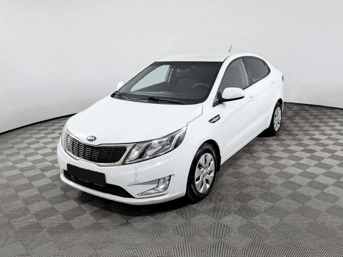 Kia Rio б/у, 2013, Механическая. Посмотреть фото