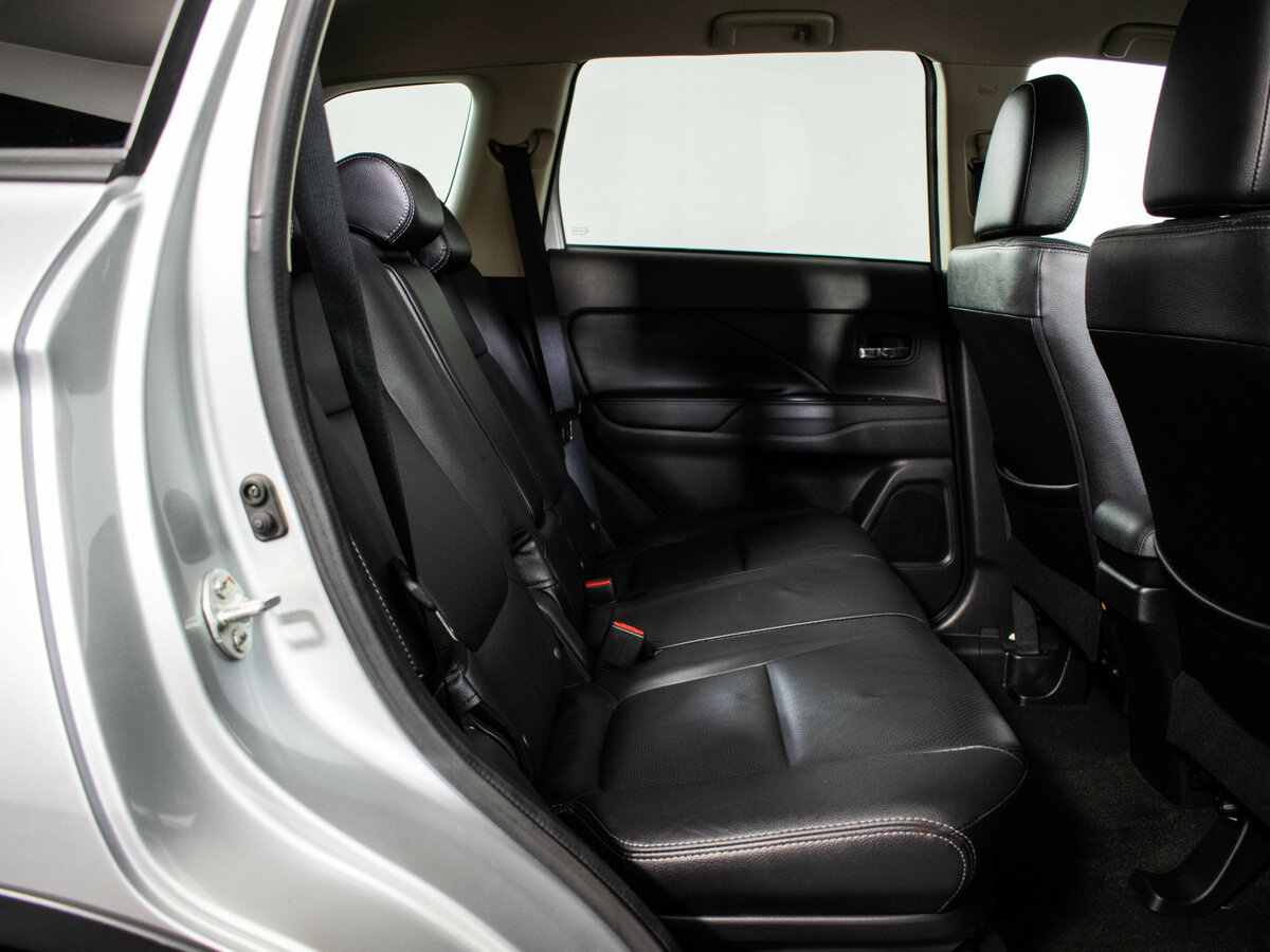 Mitsubishi Outlander б/у, 2017, Вариатор. Фото: #8
