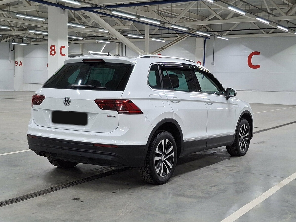 Volkswagen Tiguan б/у, 2020, Роботизированная. Фото: #4