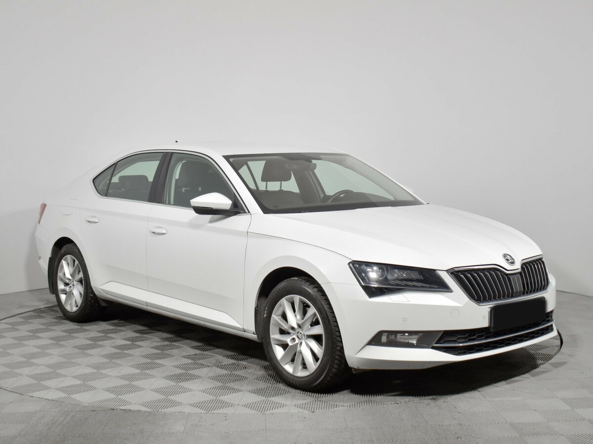 Skoda Superb б/у, 2018, Роботизированная. Фото: #2