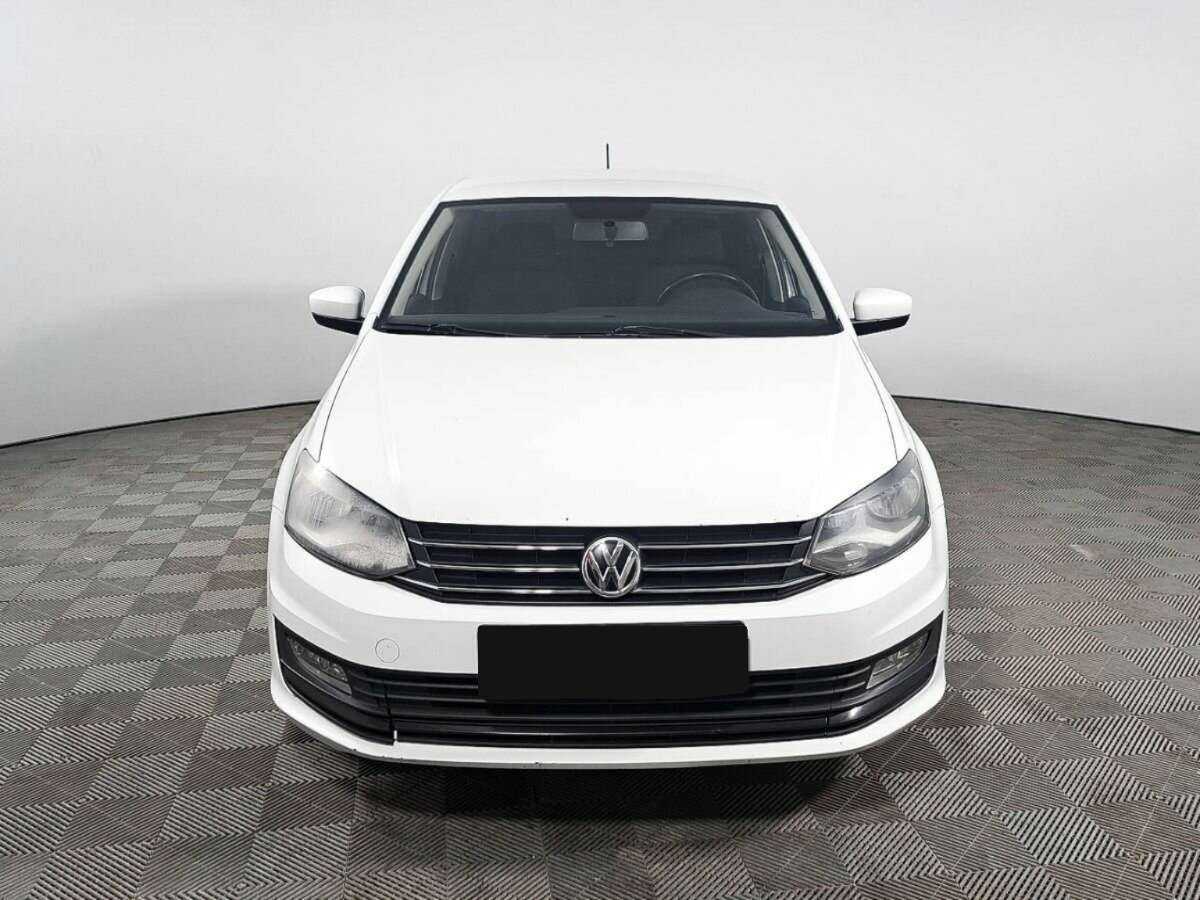 Volkswagen Polo б/у, 2016, Механическая. Фото: #1