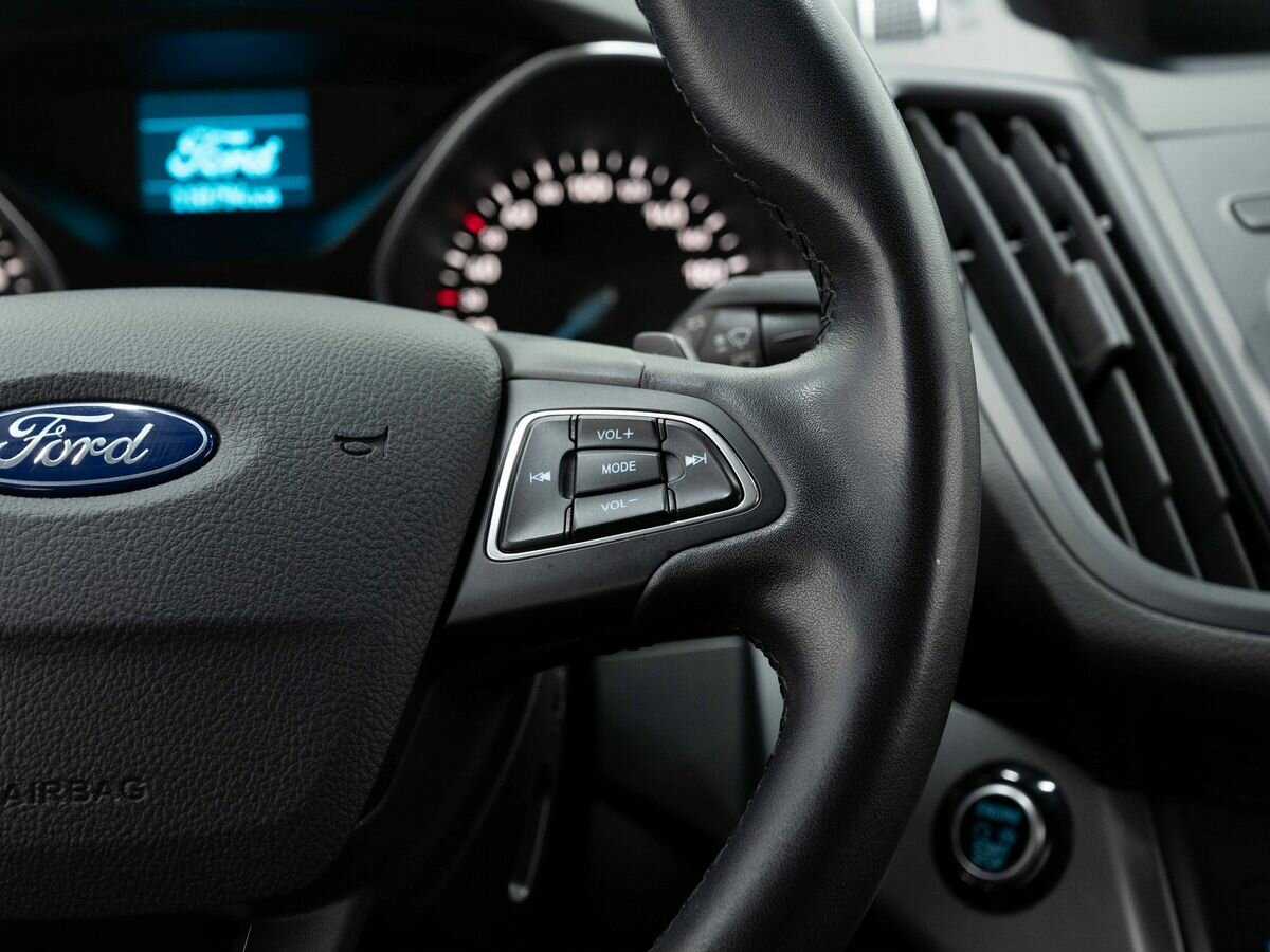 Ford Kuga б/у, 2017, Автоматическая. Фото: #17