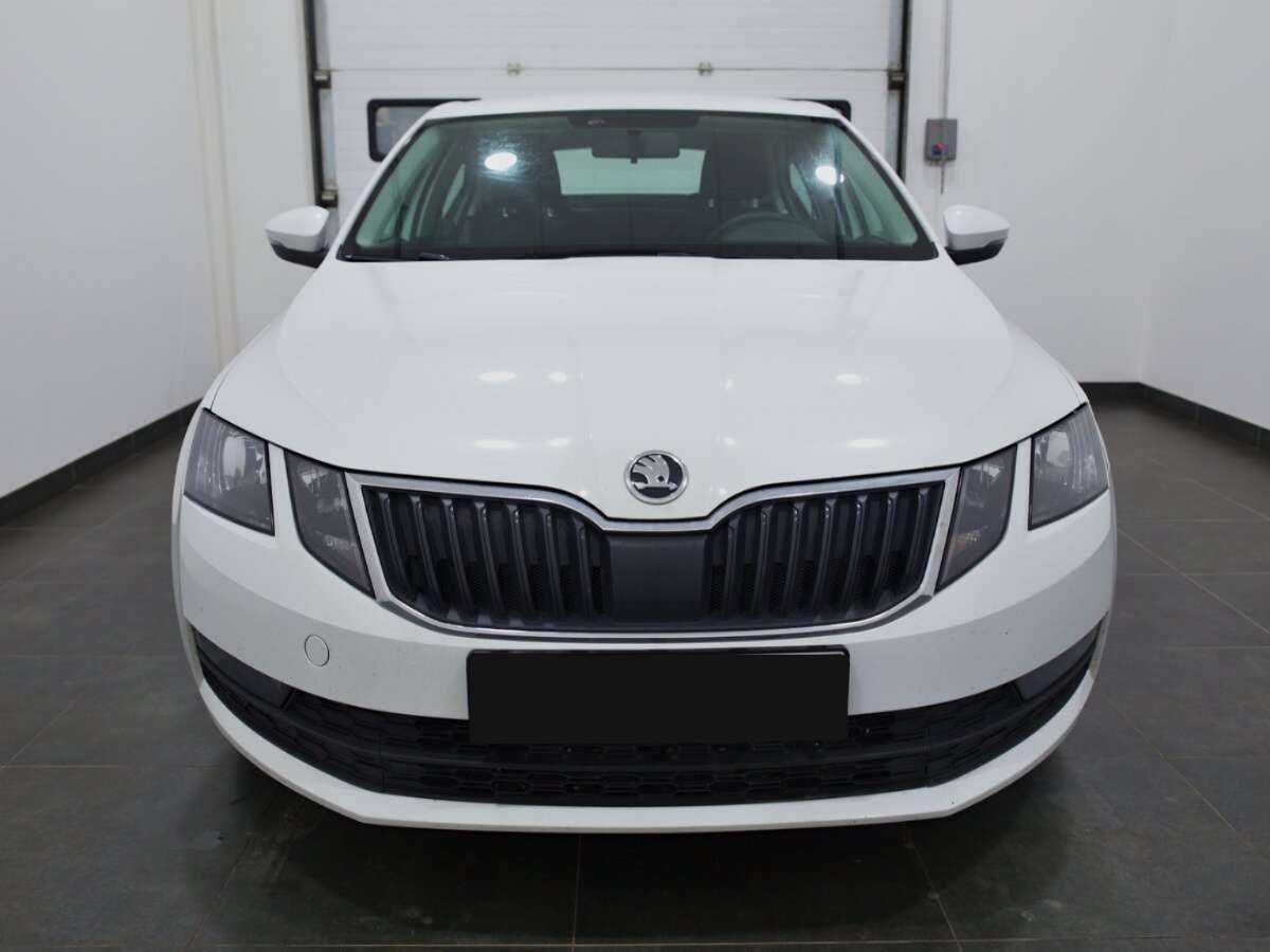 Skoda Octavia б/у, 2019, Механическая. Фото: #1