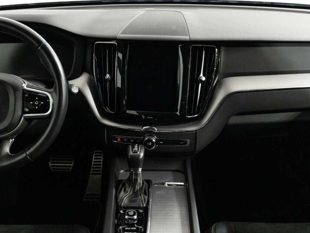 Volvo XC60 б/у, 2018, Автоматическая. Фото: #13