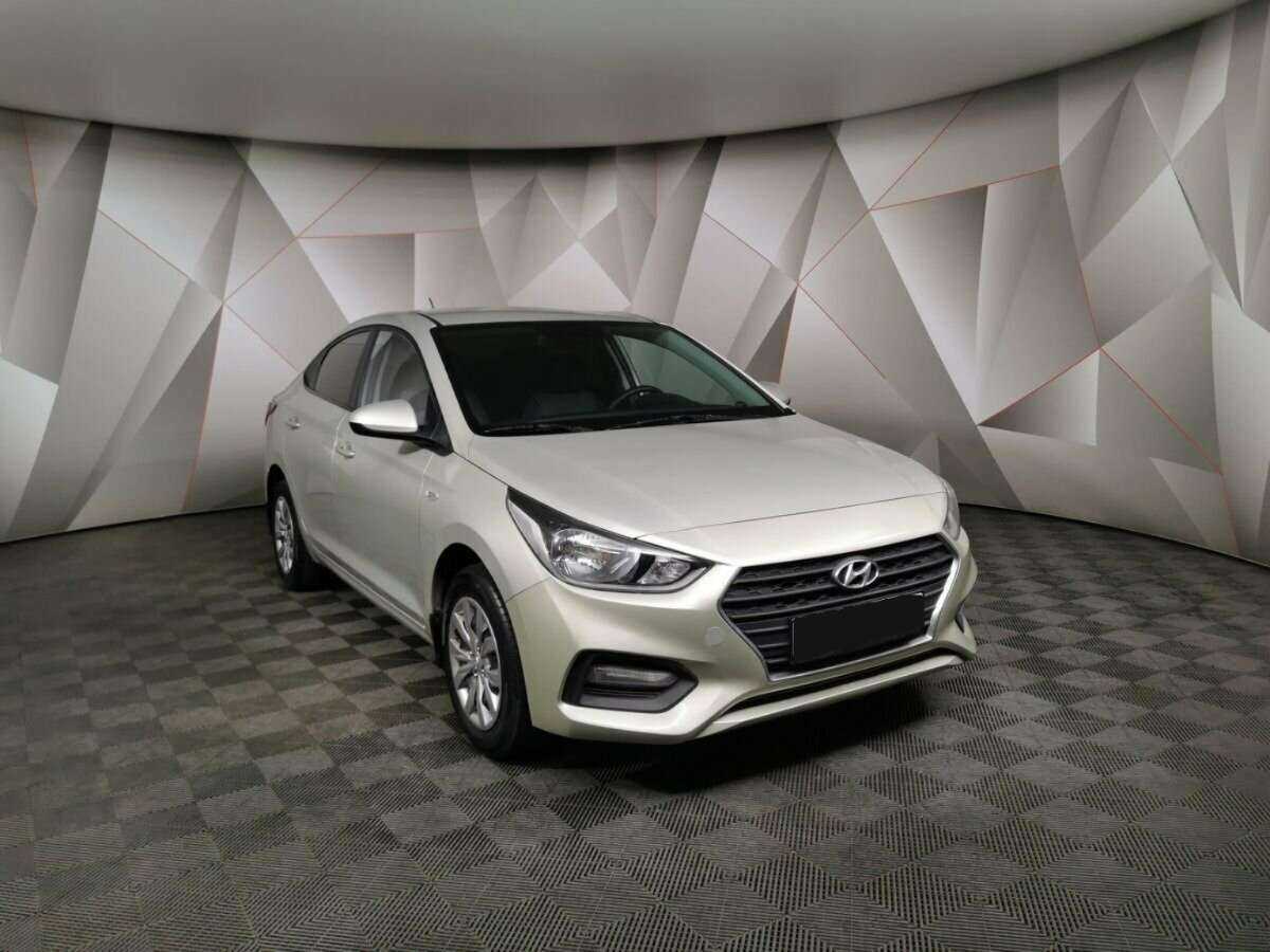 Hyundai Solaris б/у, 2017, Автоматическая. Фото: #2