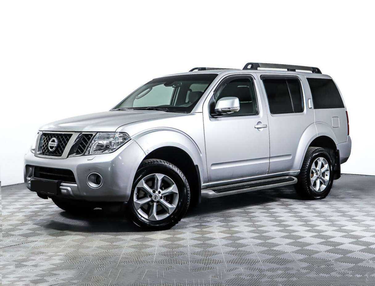 Nissan Pathfinder б/у, 2012, Механическая. Посмотреть фото
