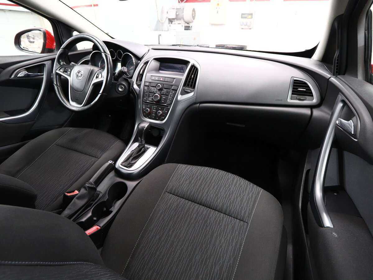 Opel Astra б/у, 2012, Автоматическая. Фото: #12