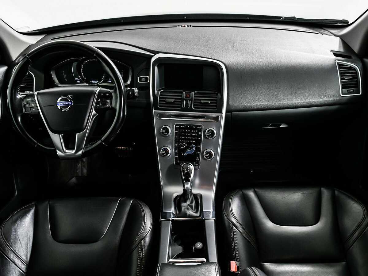 Volvo XC60 б/у, 2017, Автоматическая. Фото: #10