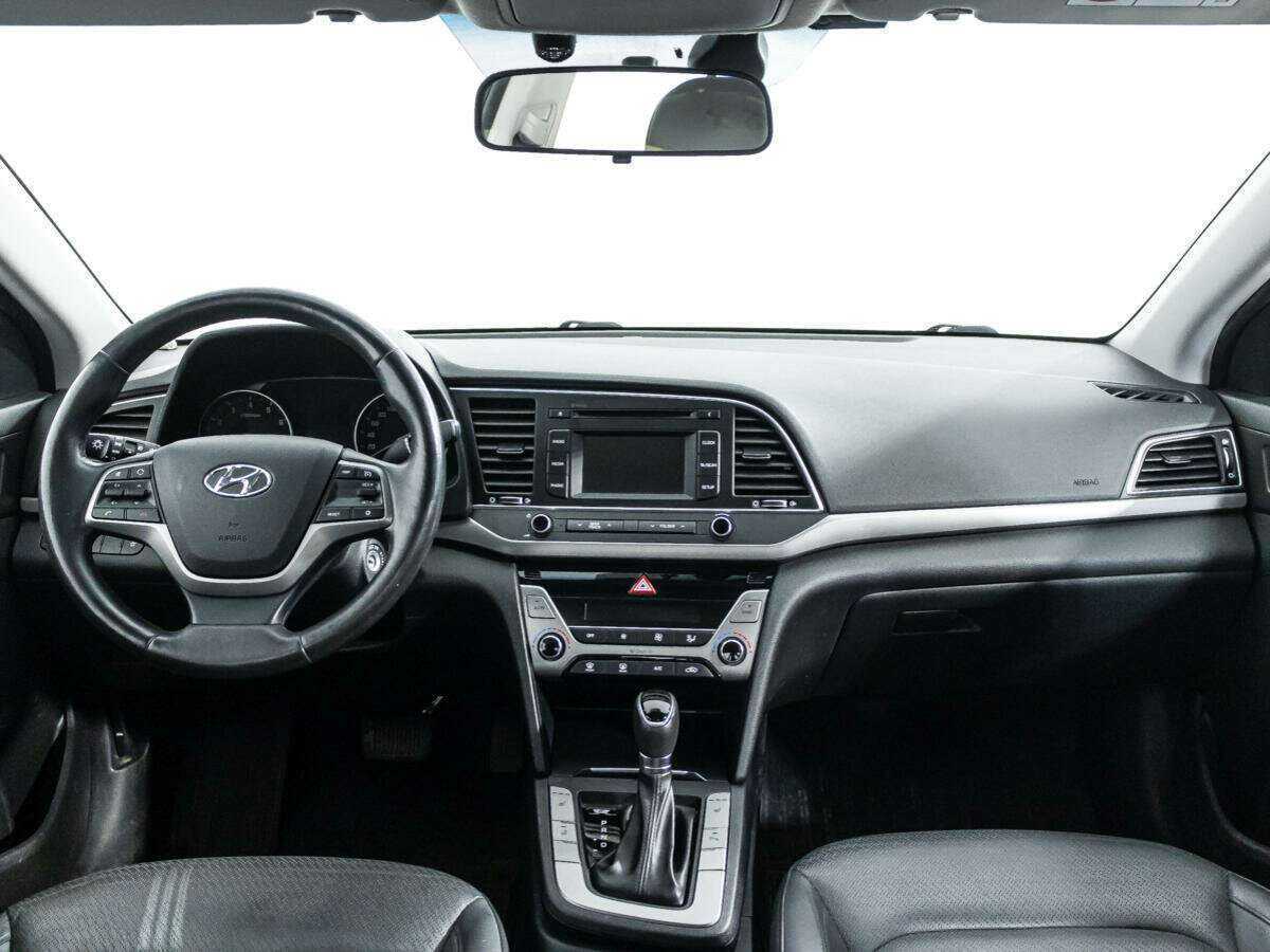 Hyundai Elantra б/у, 2016, Автоматическая. Фото: #12