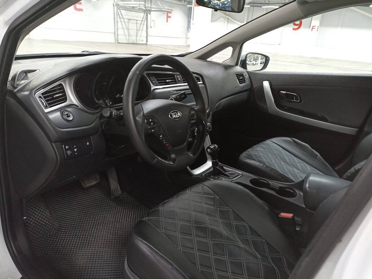Kia Ceed б/у, 2015, Автоматическая. Фото: #15