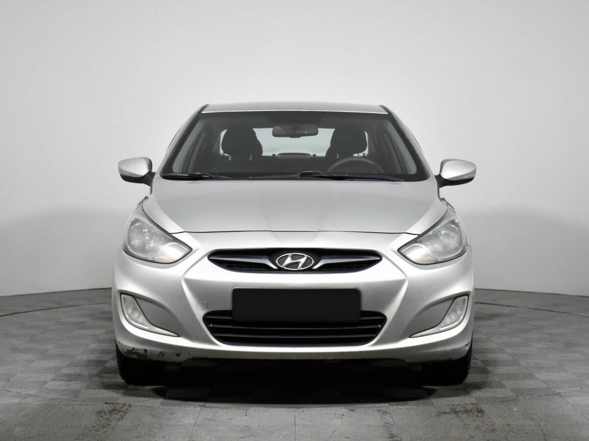 Hyundai Solaris б/у, 2012, Автоматическая. Фото: #1