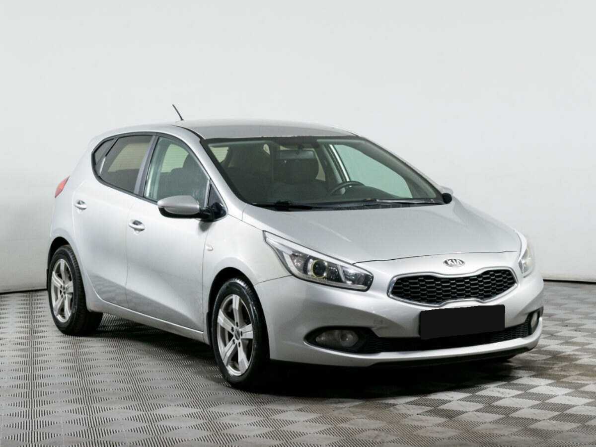 Kia Ceed б/у, 2012, Автоматическая. Фото: #2