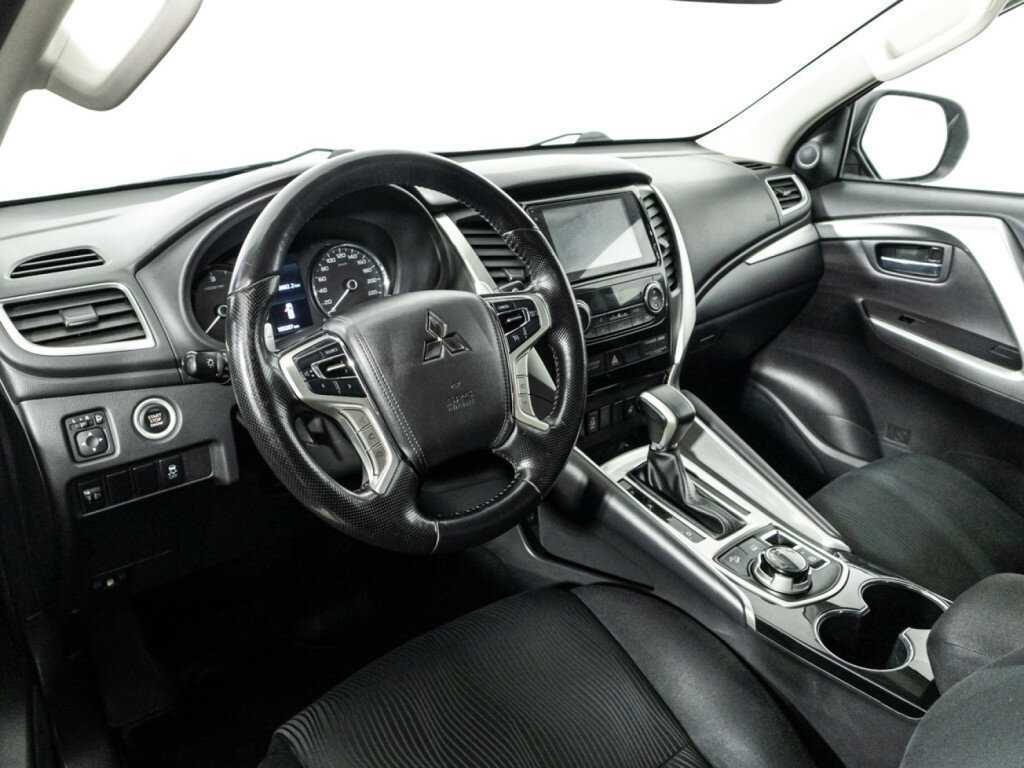 Mitsubishi Pajero Sport б/у, 2018, Автоматическая. Фото: #10