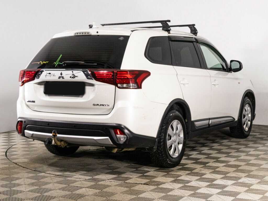 Mitsubishi Outlander б/у, 2018, Вариатор. Фото: #4