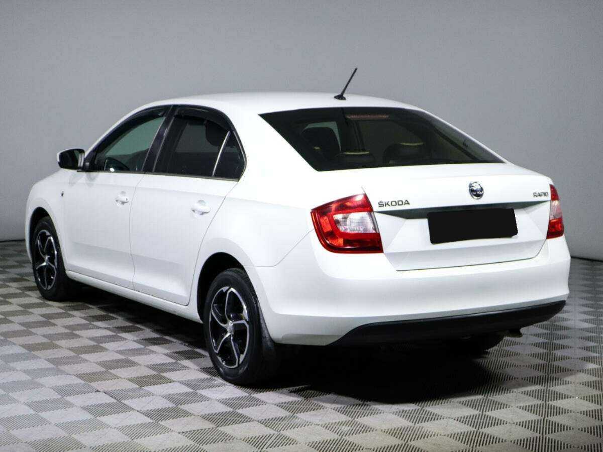 Skoda Rapid б/у, 2016, Автоматическая. Фото: #4