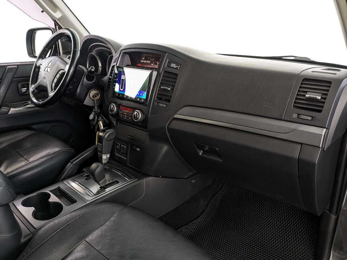 Mitsubishi Pajero б/у, 2013, Автоматическая. Фото: #12