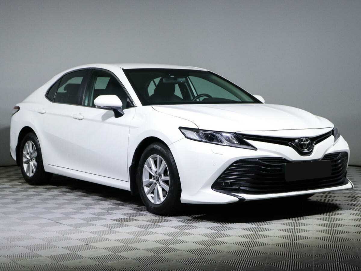 Toyota Camry б/у, 2018, Автоматическая. Фото: #2