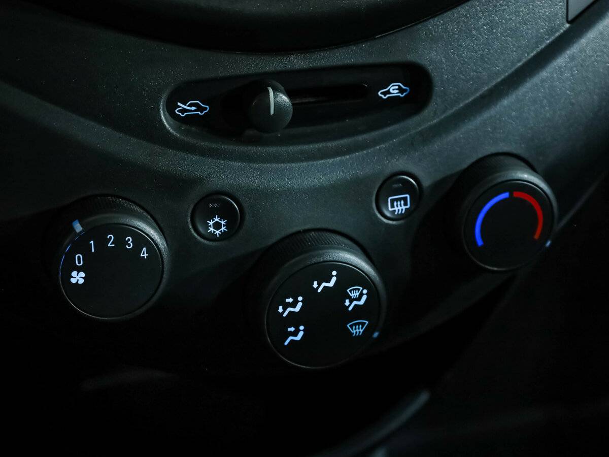 Chevrolet Spark б/у, 2012, Автоматическая. Фото: #10