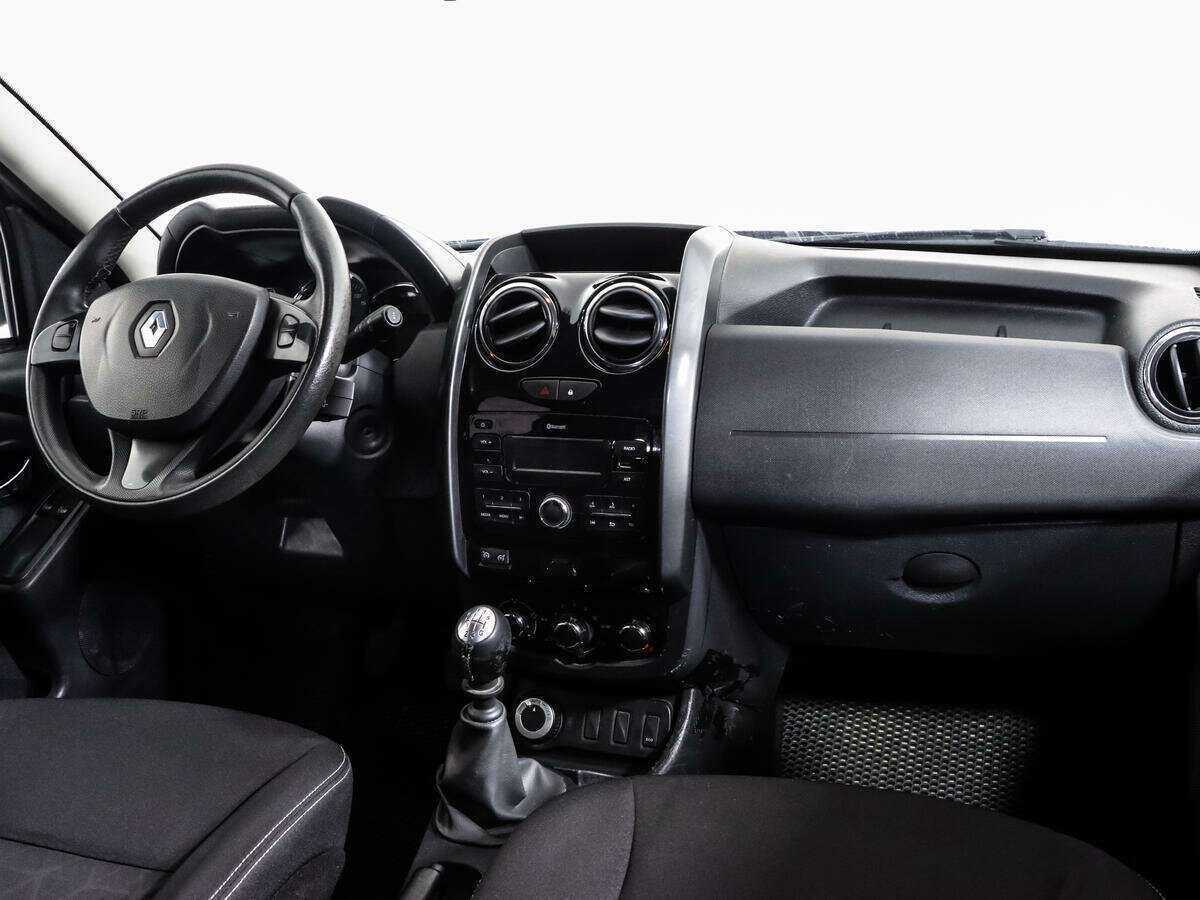 Renault Duster б/у, 2017, Механическая. Фото: #8