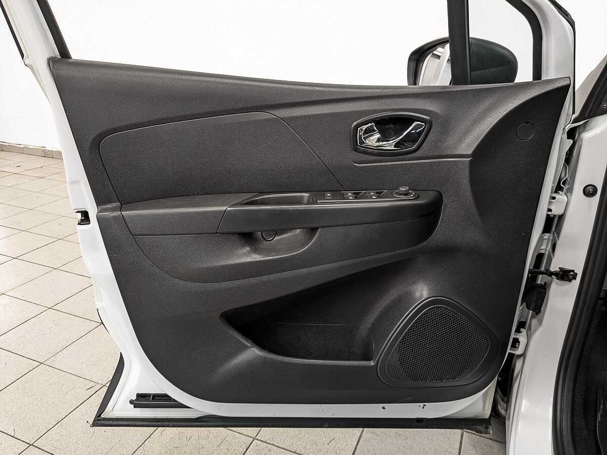 Renault Kaptur б/у, 2018, Вариатор. Фото: #18