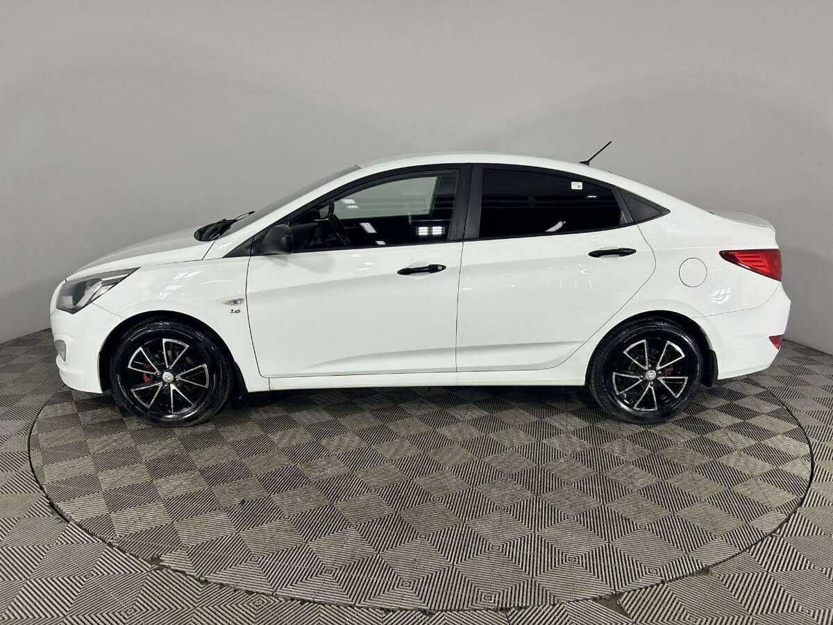 Hyundai Solaris б/у, 2015, Автоматическая. Фото: #4