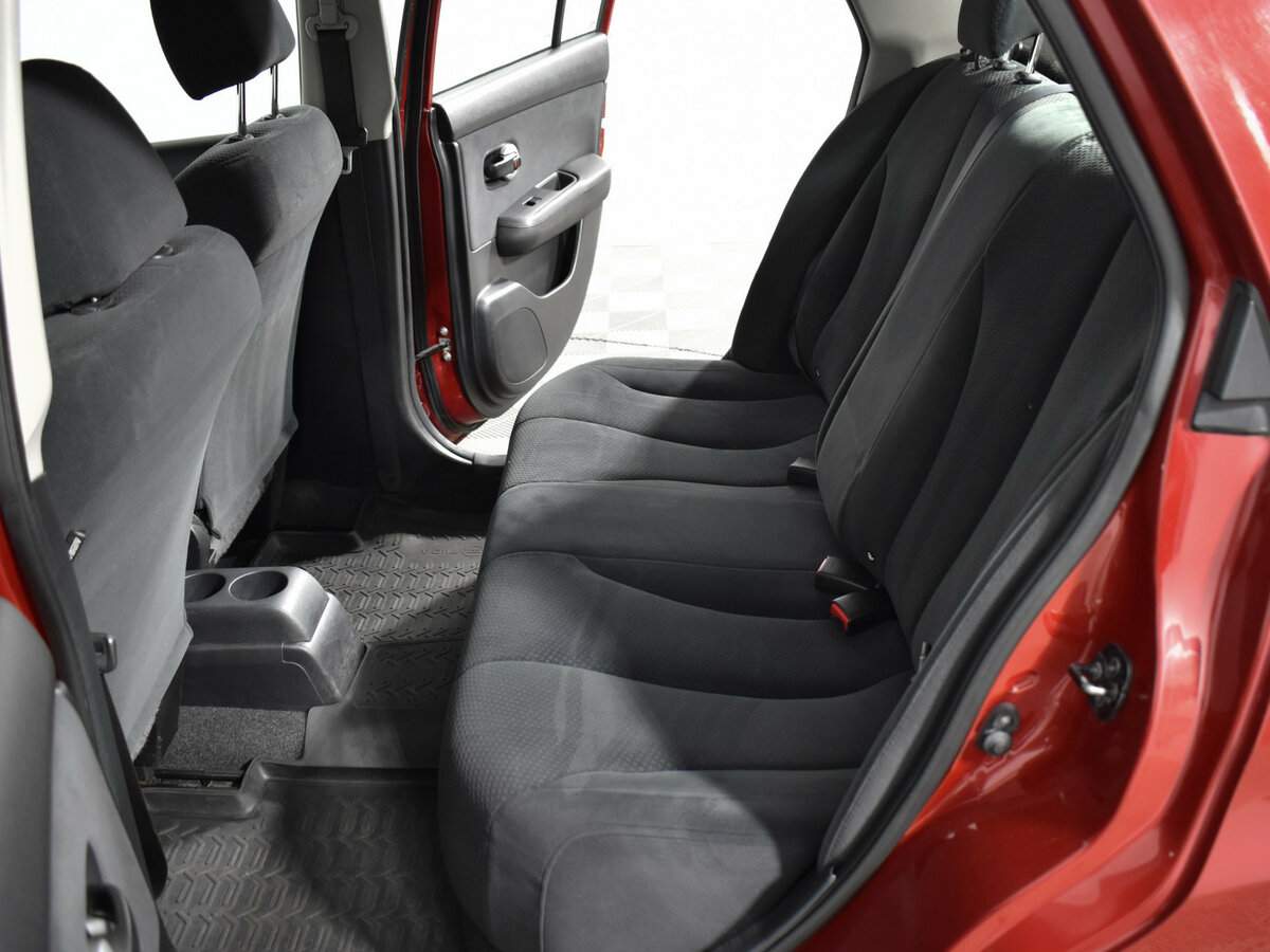 Nissan Tiida б/у, 2012, Механическая. Фото: #9