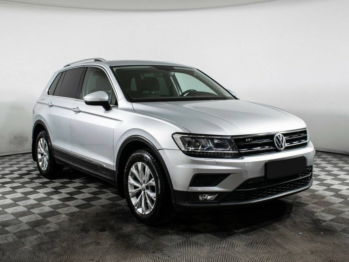 Volkswagen Tiguan б/у, 2017, Роботизированная. Фото: #2
