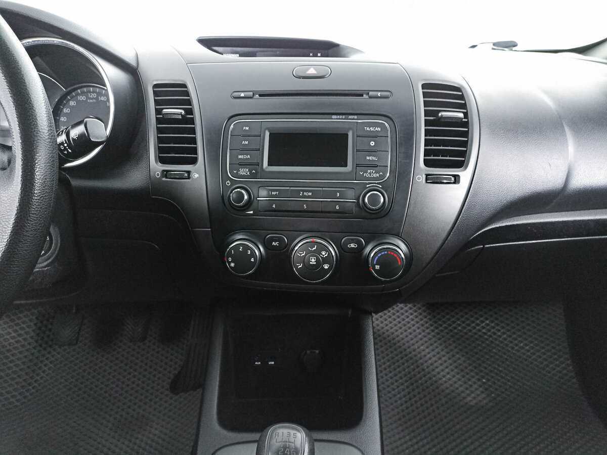 Kia Cerato б/у, 2014, Механическая. Фото: #12